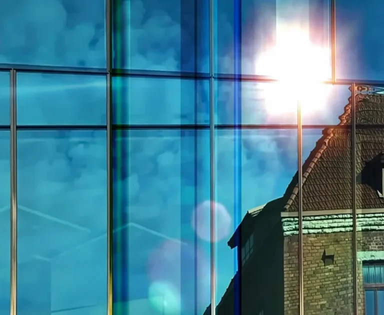 Gebäudefolierung – Glas- & Fassadenveredelung
